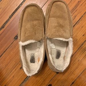 Men’s Ugg slippers size 10.5
